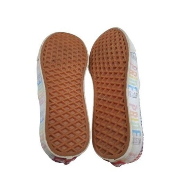 Vans Classic Slip On Pride LGBTQ+ Rainbow Mens Shoes Size 5 Womens Size 6.5 - Picture 3 of 11